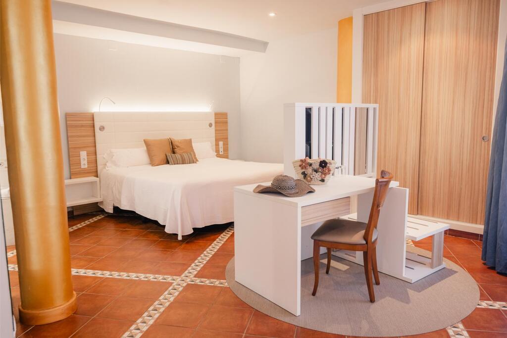 Jardí - Junior suite amb balcó i solàrium privat