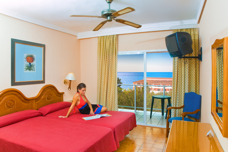 Triple Room with terrace