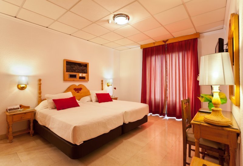 Standard Room - Twin