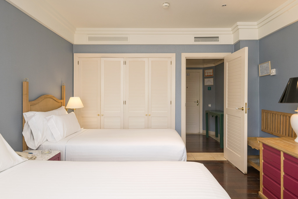 Doppelzimmer mit seitlichem meerblick und terrasse