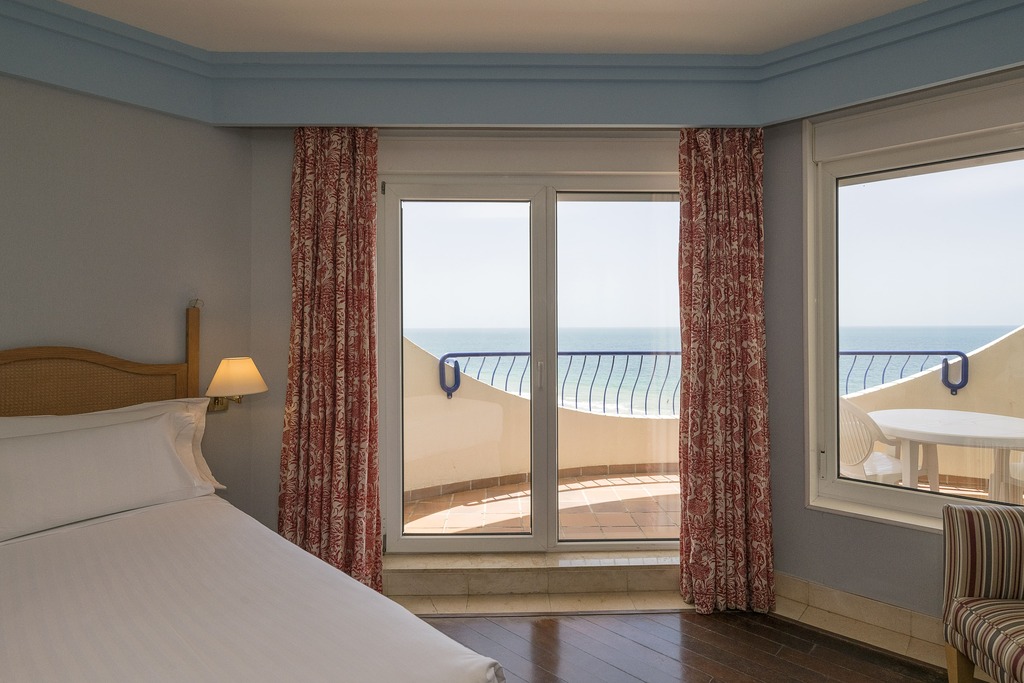 Chambre familiale avec vue sur la mer et Terrasse
