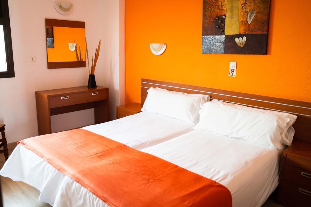 Classic 1 bedroom Apartment