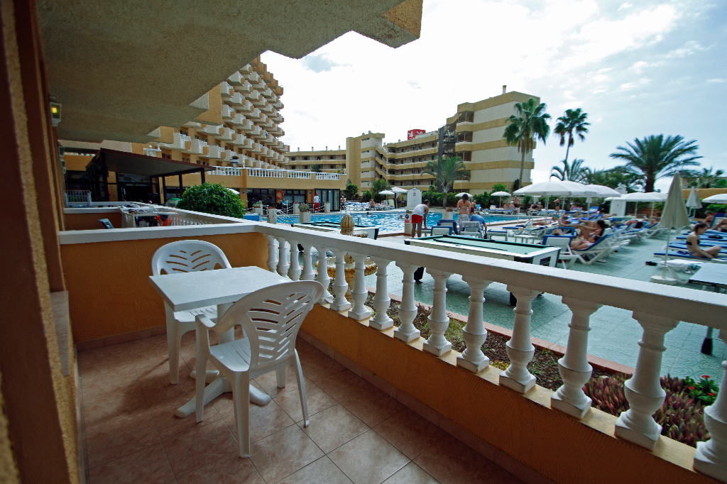 Studio with Pool View - short stay