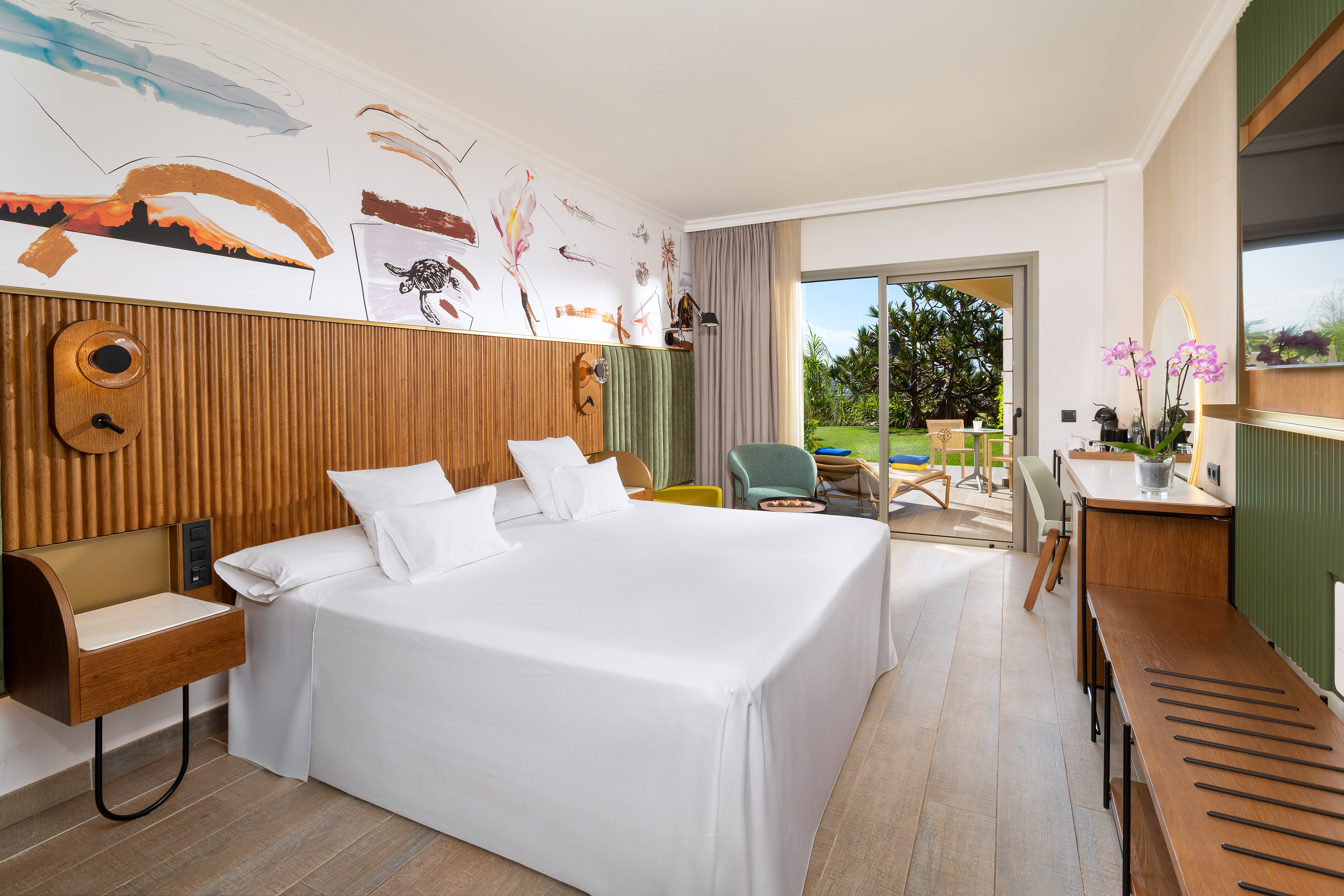 Comfort kamer met tuin/zwembadzicht