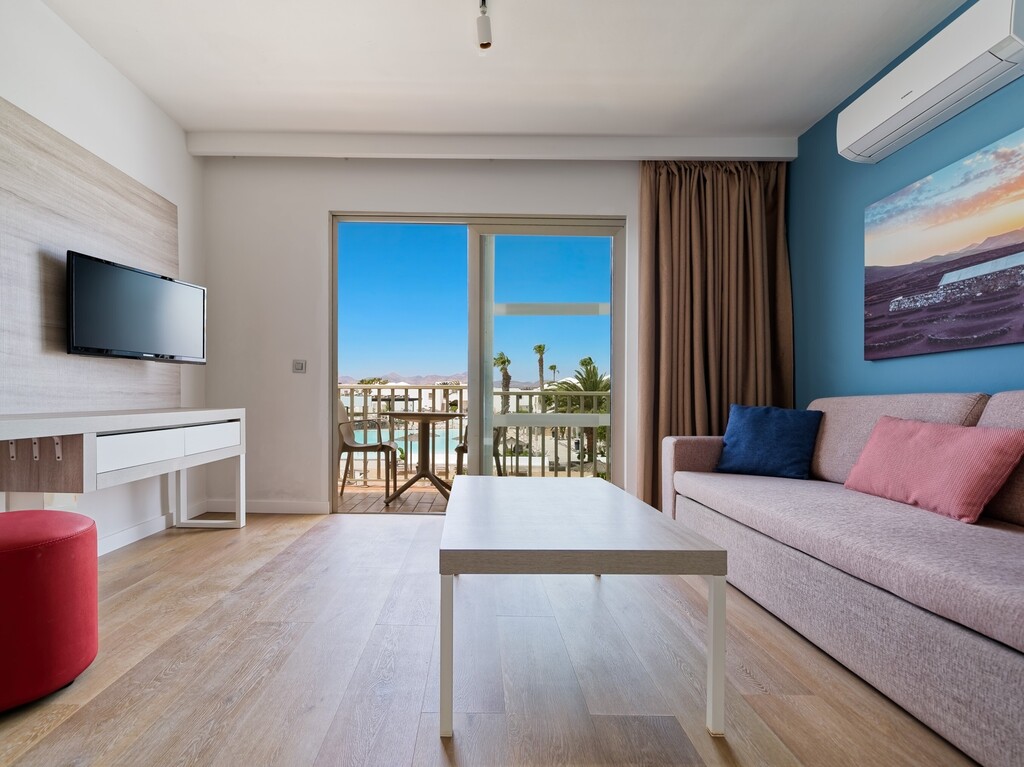 1 Schlafzimmer-Wohnung mit blick auf den pool