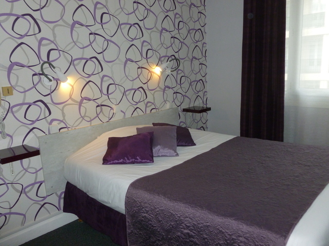 Single Room - large double bed