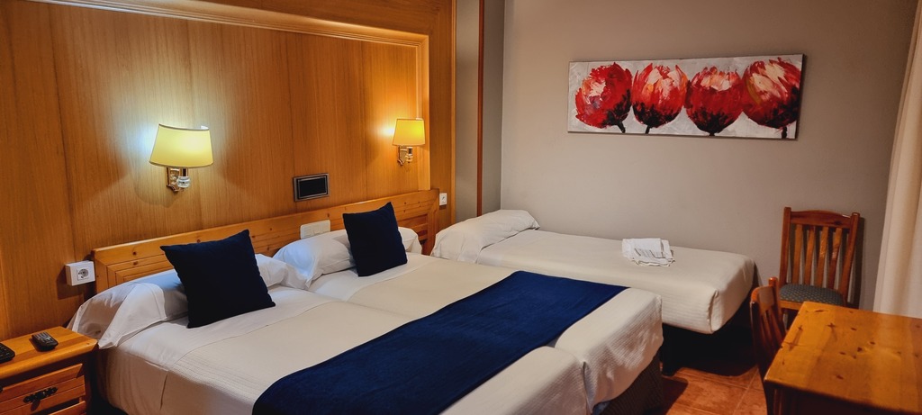 Double room with extra bed