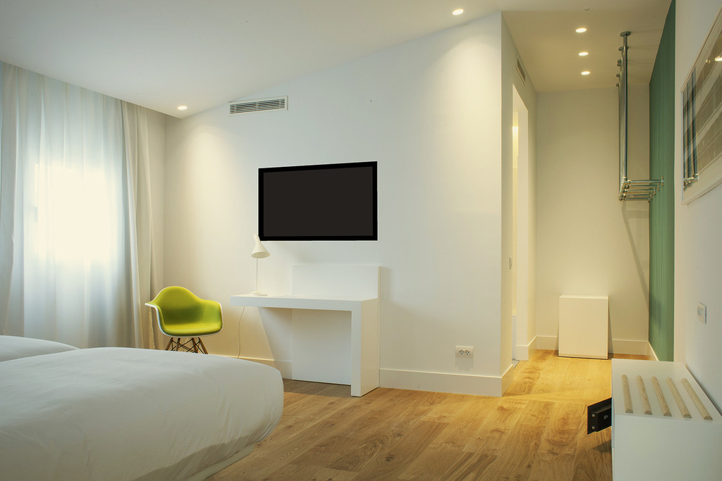 One Shot Executive Room