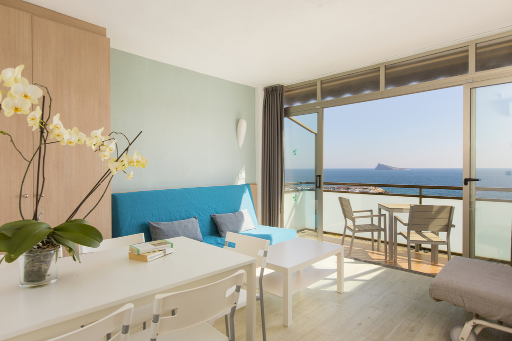 2 Bedrooms Superior Apartment Sea View
