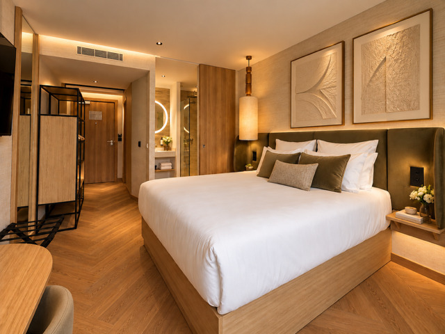 Elegance Room
