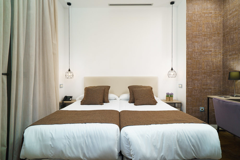 Economy Room