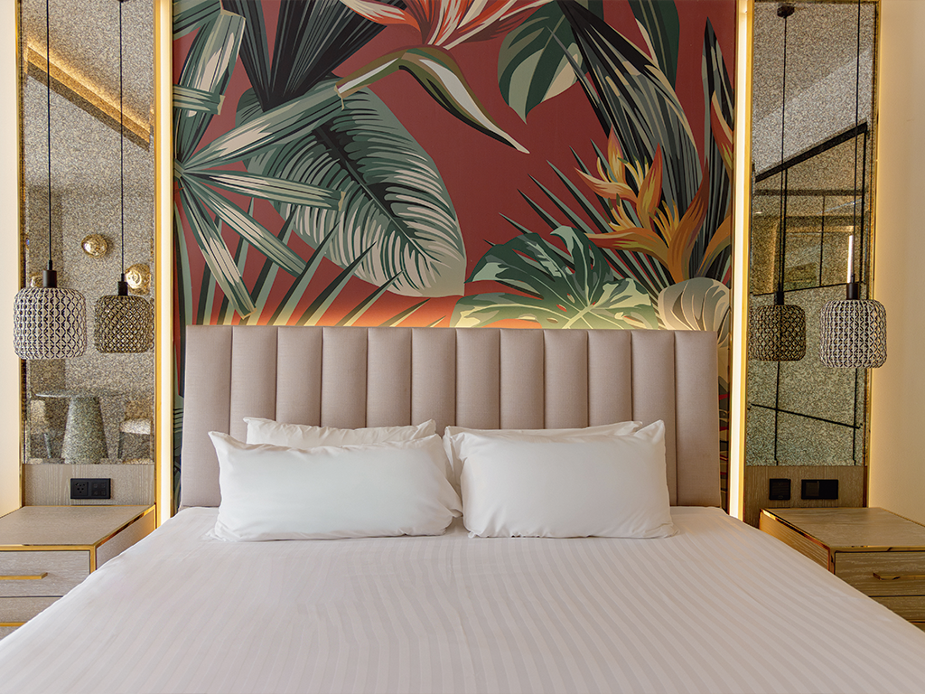 Deluxe Junior Suite Swimout