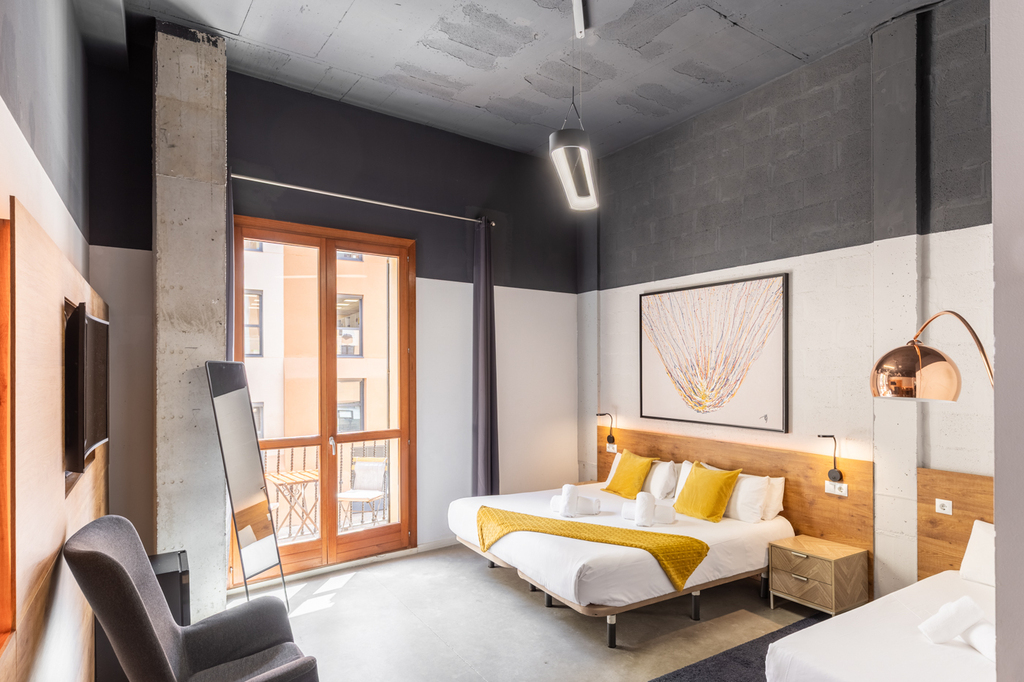 Superior room with balcony - 1 or 2 beds