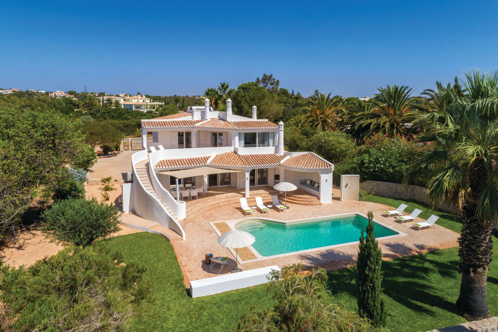 Casa Cavatina - 4 bedroom luxury villa with pool