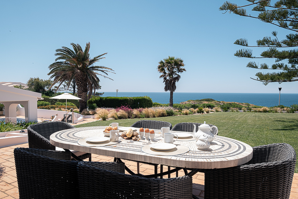 Casa Calipor - 4 Bedroom Luxury Villa with Pool