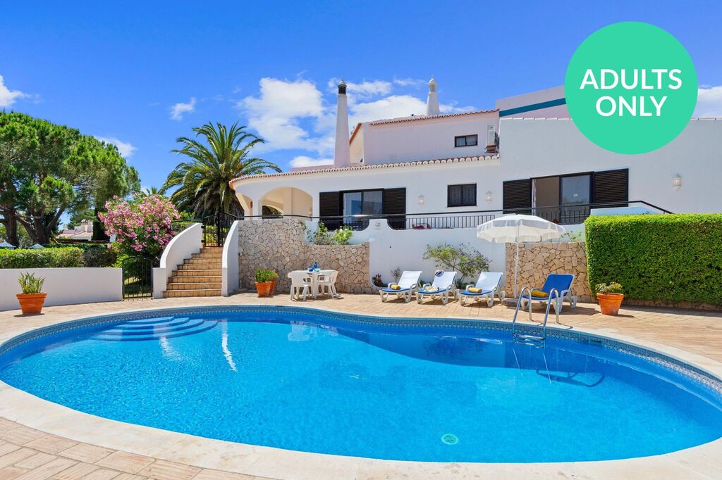 Casa Mimosa - Villa mit 3 Schlafzimmern und Pool in Monte Caroveiro