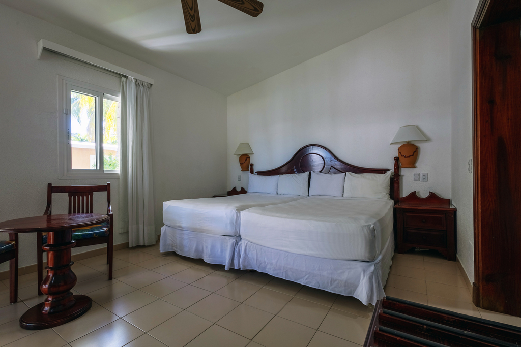 Chambre Double près de la plage (Lit Double)