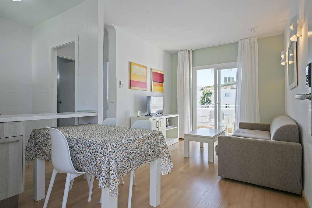 Apartamento vista piscina