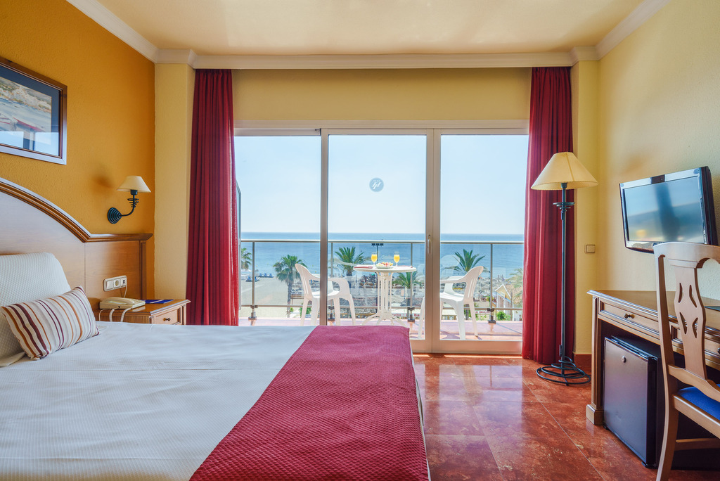 Room with Frontal Sea View