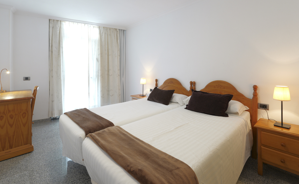 Apartamento Familiar Vista Calle