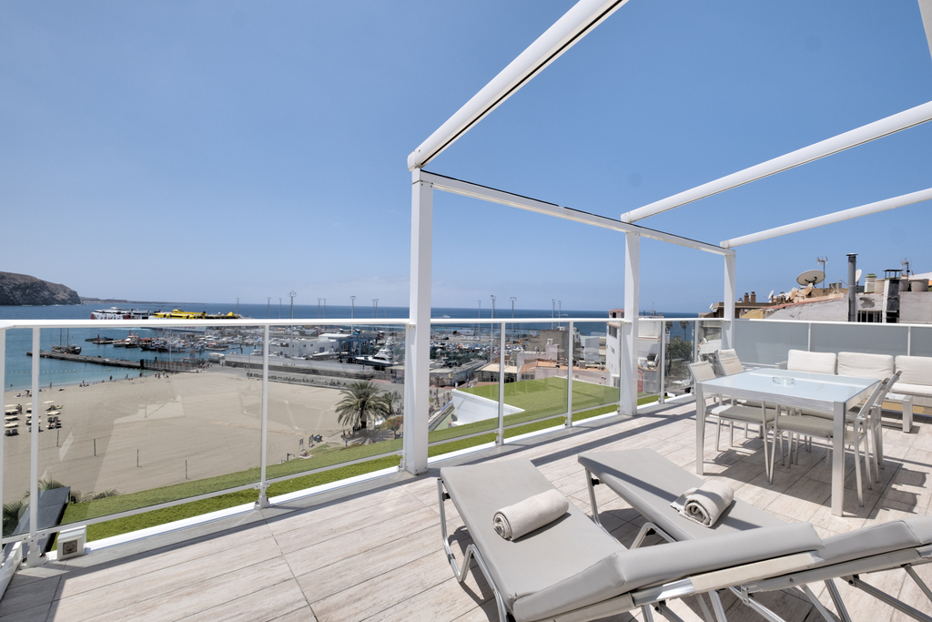 Atico de Lujo con Terraza Vista Mar