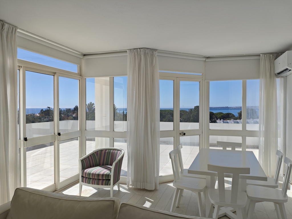 T2SV - 2 Bedroom Apartment Sea View
