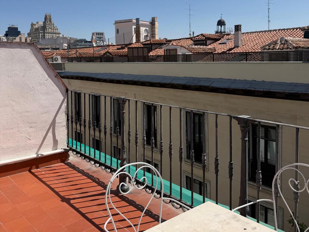 Superior 2 Bedroom Apartment Terrace