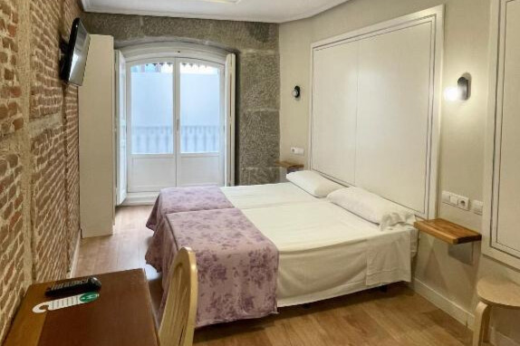 Exterior Twin Room