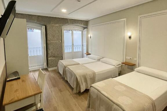 Exterior Triple Room
