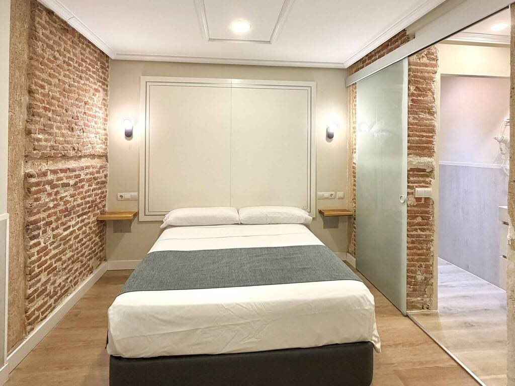 Interior Double Deluxe Room