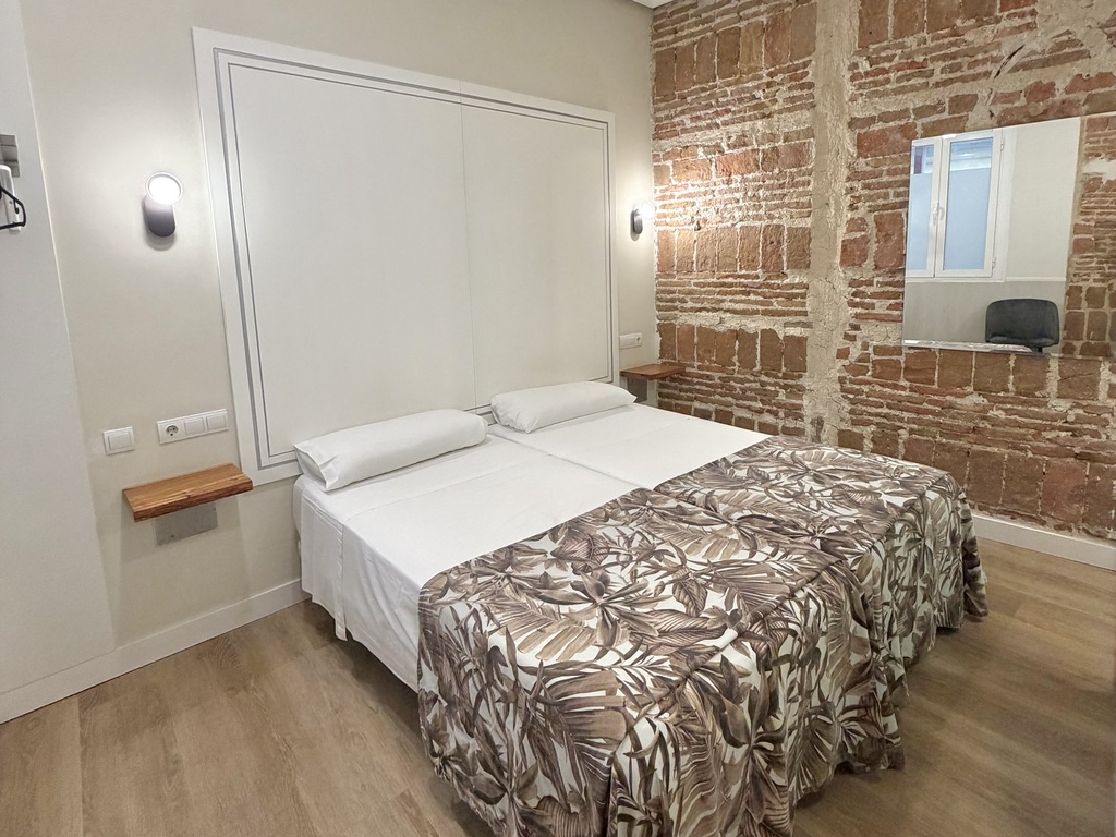 Interior Twin Room