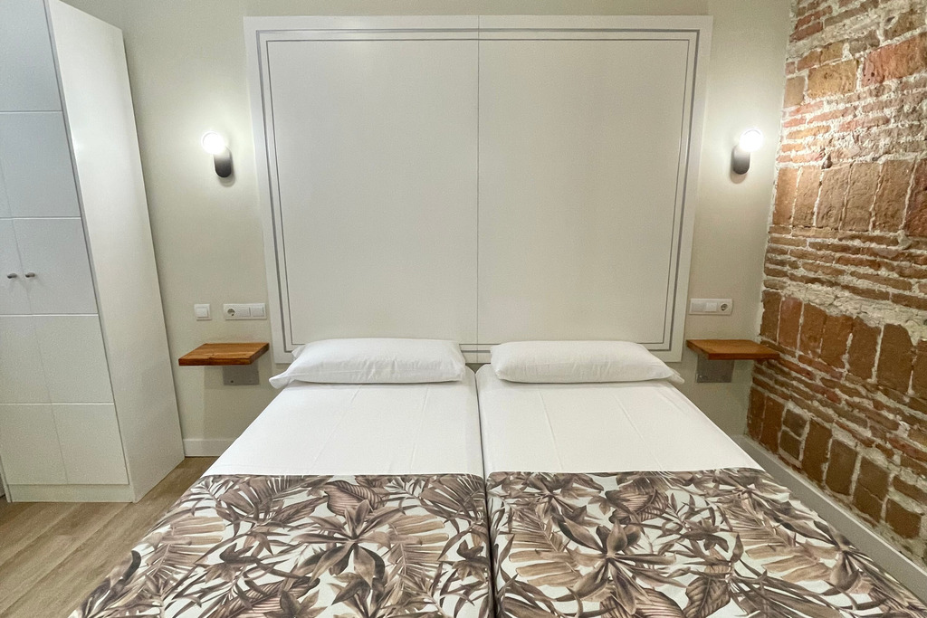 Interior Twin Room