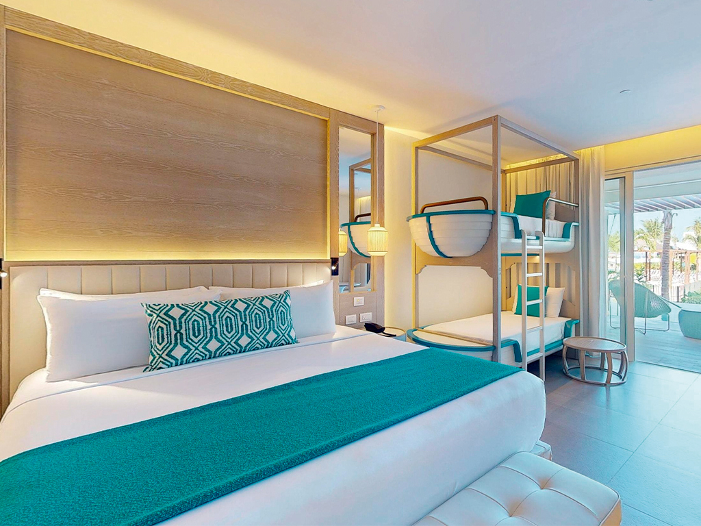 Swim Out Princess Family Junior Suite with Bunk Beds