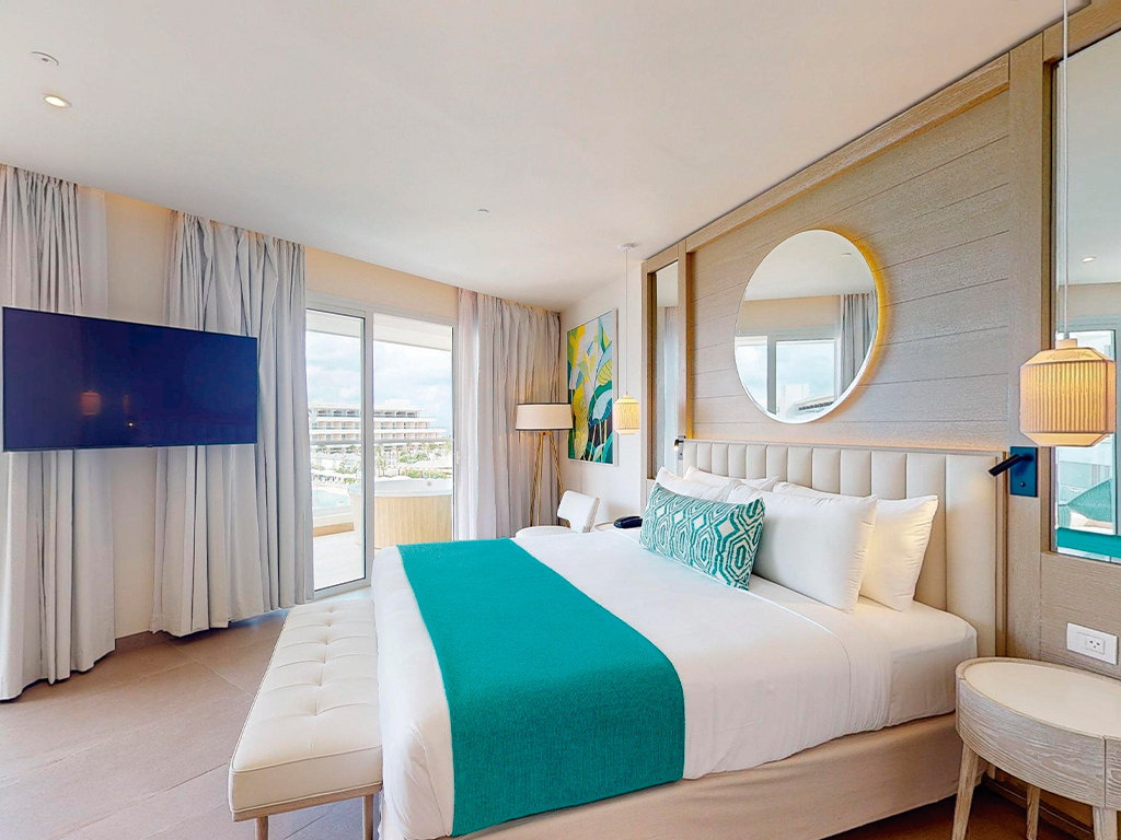 Princess Luxury Junior Suite with Hydromassage