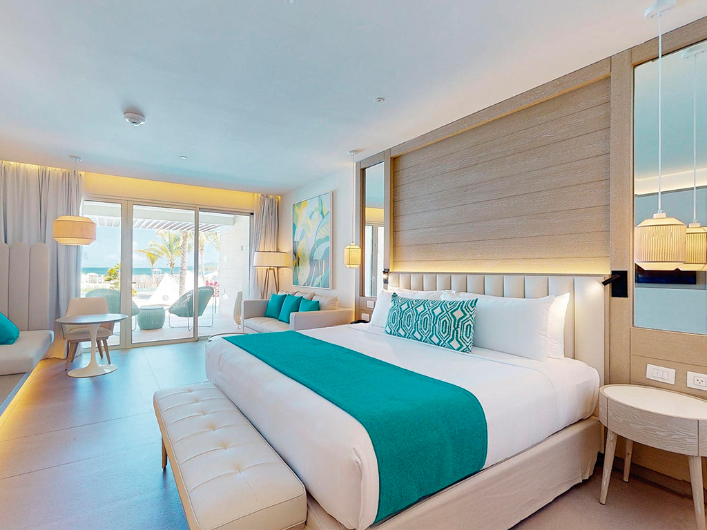 Swim Out Princess Junior Suite