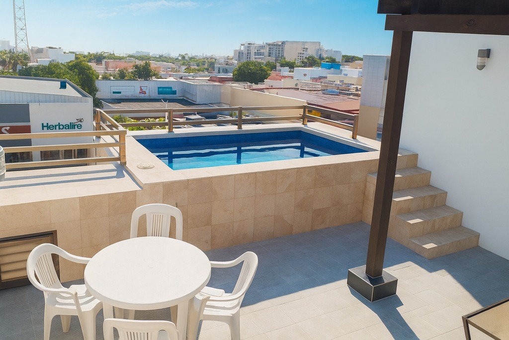 Penthouse for 6 people with full kitchen and terrace with jacuzzi