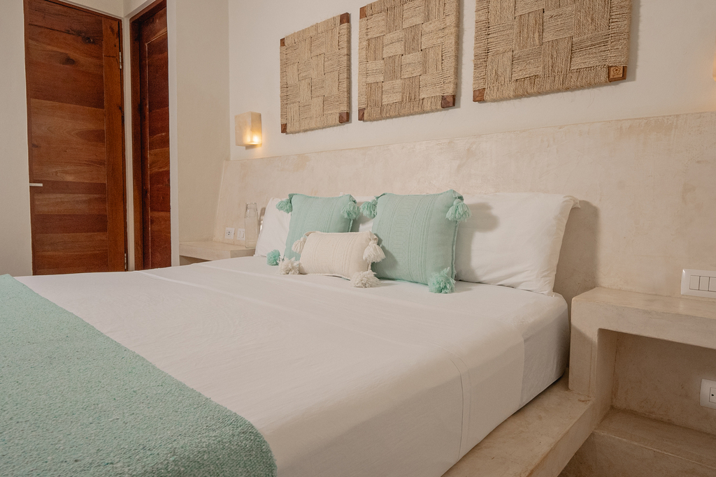 Habitación estándar con vista parcial al mar