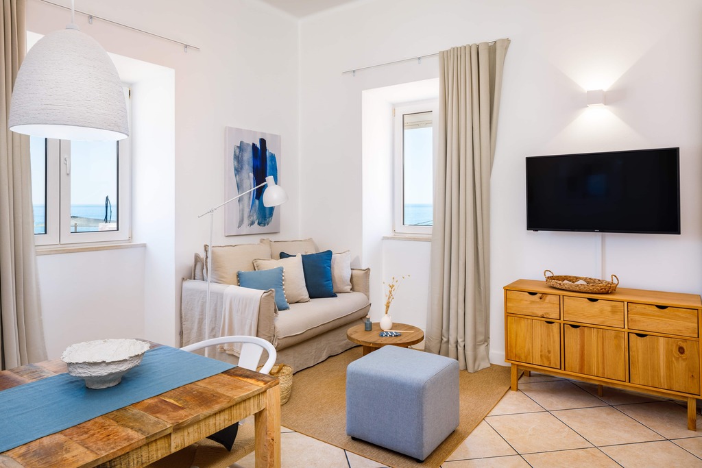 Beach studio with sea view