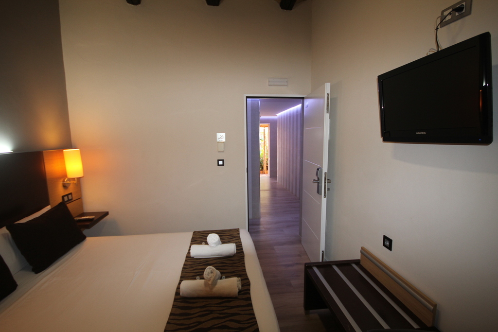 Habitación Doble con Patio Privado