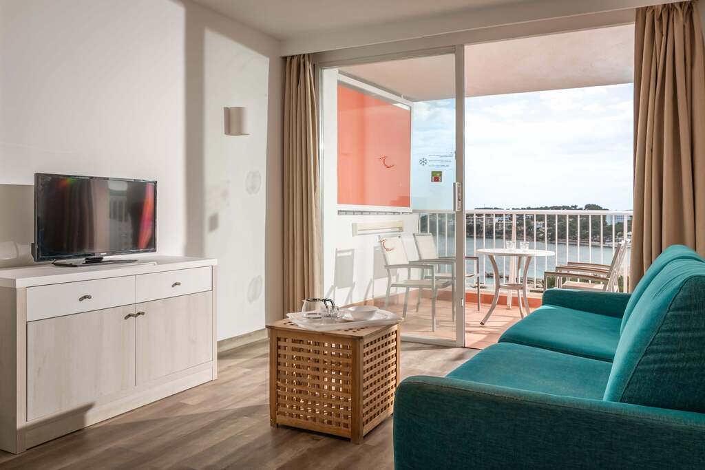 Premium Panoramic Sea View Apartment