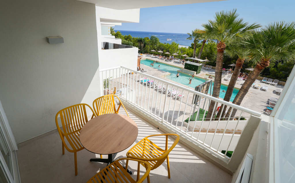 Prime Sea View Apartment