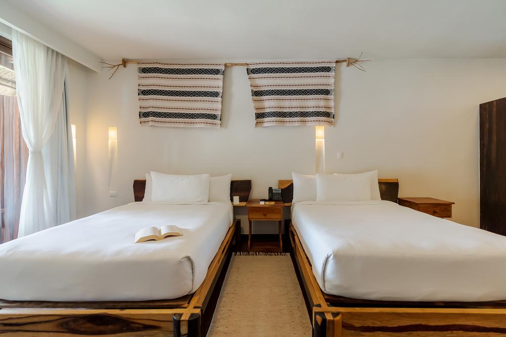 Vista Parcial al Mar 2 camas dobles Segundo Piso