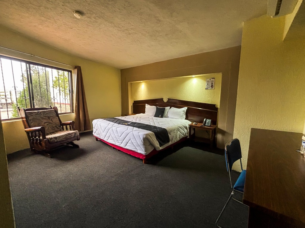 Jr Suite