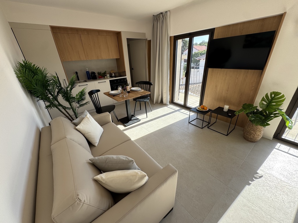 Master Suite mit Balkon