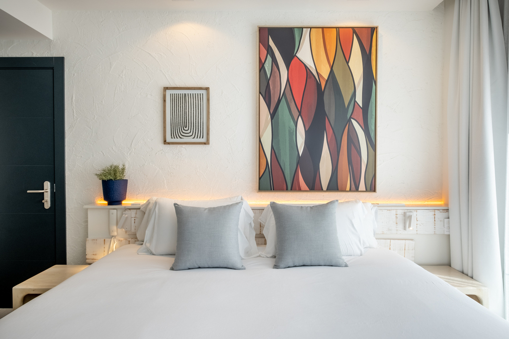 Communicating Family Room