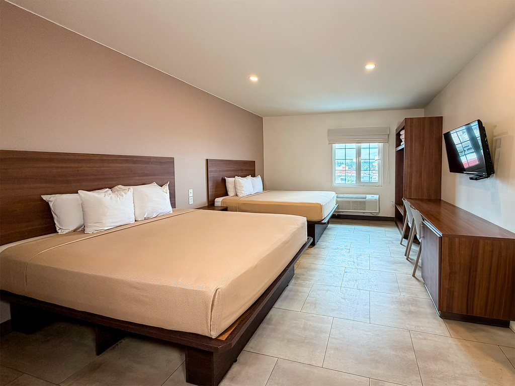 Two queen beds Suite