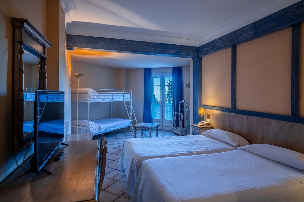 Standard Family Bunk Room