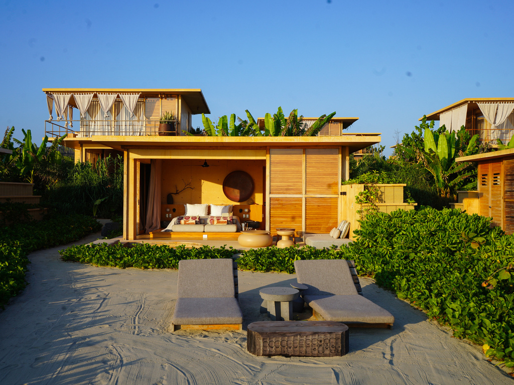 Horizon Oceanfront with Private Pool