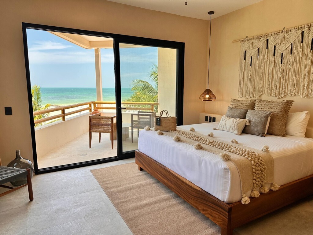 Deluxe Ocean Front