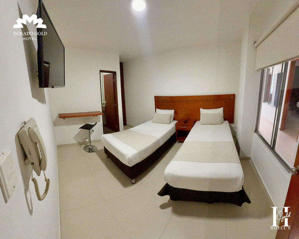Room with 2 Single Twin Beds
